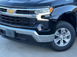 Chevrolet Silverado 1500 2WD Crew Cab 147" LT 2026