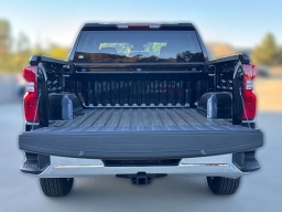 Chevrolet Silverado 1500 2WD Crew Cab 147" LT 2026