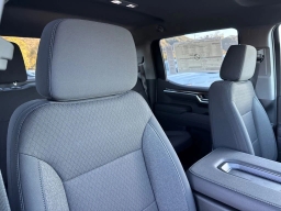 Chevrolet Silverado 1500 2WD Crew Cab 147" LT 2026