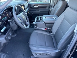 Chevrolet Silverado 1500 2WD Crew Cab 147" LT 2026