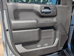 Chevrolet Silverado 1500 Custom 4WD Crew Cab 157" 2026