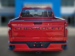 Chevrolet Silverado 1500 Custom 4WD Crew Cab 157" 2026