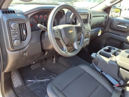 Chevrolet Silverado 1500 Custom 4WD Crew Cab 147" 2026