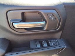 Chevrolet Silverado 1500 Custom 4WD Crew Cab 147" 2026