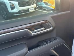 Chevrolet Silverado 1500 LT 4WD Crew Cab 147" 2026