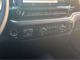 Chevrolet Silverado 1500 LT 4WD Crew Cab 147" 2026