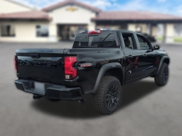 Chevrolet Colorado 4WD Trail Boss Crew Cab 2026