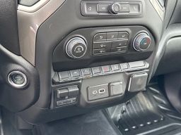 Chevrolet Silverado 1500 Work Truck 2WD Double Cab 147" 2026