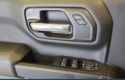 Chevrolet Silverado 1500 Custom 2WD Double Cab 147" 2026