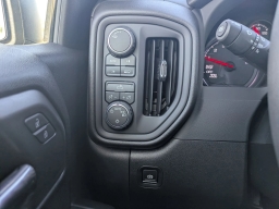 Chevrolet Silverado 1500 4WD Double Cab 147" Custom 2026