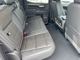 Chevrolet Silverado 1500 High Country 4WD Crew Cab 147" 2026