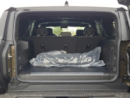 GMC HUMMER EV SUV 2X e4WD 4dr 2025