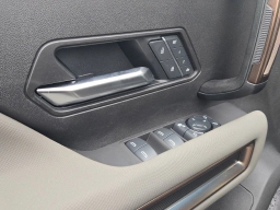 GMC HUMMER EV SUV 2X e4WD 4dr 2025