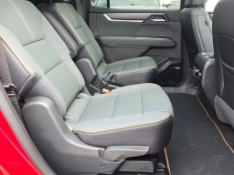 GMC Acadia AWD AT4 4dr 2026