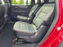 GMC Acadia AWD AT4 4dr 2026