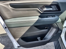 GMC Yukon XL AT4 4WD 4dr 2026