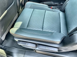 GMC Yukon XL AT4 4WD 4dr 2026