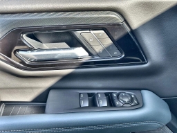 GMC Yukon XL AT4 4WD 4dr 2026