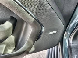 GMC Yukon XL AT4 4WD 4dr 2026