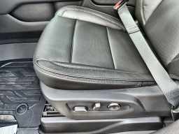 GMC Yukon XL Denali 4WD 4dr 2026