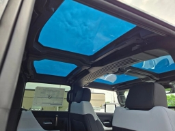 GMC HUMMER EV SUV 2X e4WD 4dr 2025