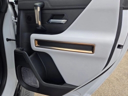 GMC HUMMER EV SUV 2X e4WD 4dr 2025