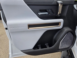 GMC HUMMER EV SUV 2X e4WD 4dr 2025