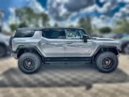 GMC HUMMER EV SUV 2X e4WD 4dr 2026