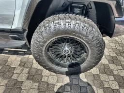 GMC HUMMER EV SUV 2X e4WD 4dr 2026