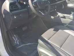 Chevrolet Traverse FWD LT 4dr 2026
