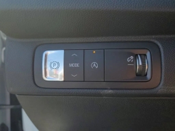 Chevrolet Traverse FWD LT 4dr 2026