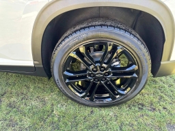 Chevrolet Traverse FWD LT 4dr 2026