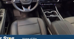 Chevrolet Traverse FWD LT 4dr 2026