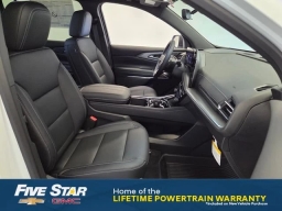 Chevrolet Traverse FWD LT 4dr 2026