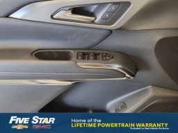 Chevrolet Traverse FWD LT 4dr 2026