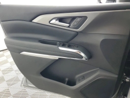 Chevrolet Traverse FWD LT 4dr 2026