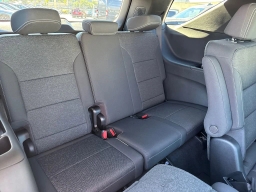 Chevrolet Traverse FWD LT 4dr 2026