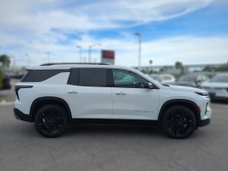 Chevrolet Traverse FWD LT 4dr 2026