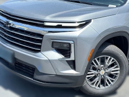 Chevrolet Traverse FWD LT 4dr 2026