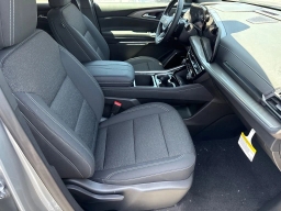 Chevrolet Traverse FWD LT 4dr 2026