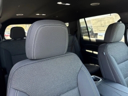 Chevrolet Traverse FWD LT 4dr 2026