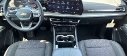Chevrolet Traverse FWD LT 4dr 2026