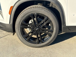 Chevrolet Traverse FWD LT 4dr 2026