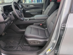 Chevrolet Traverse FWD LT 4dr 2026