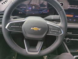 Chevrolet Traverse FWD LT 4dr 2026