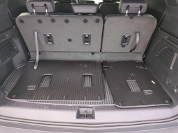 Chevrolet Traverse FWD LT 4dr 2026