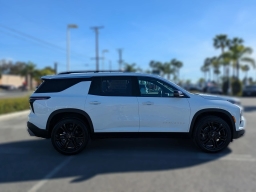 Chevrolet Traverse FWD LT 4dr 2026