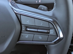 Chevrolet Traverse FWD LT 4dr 2026