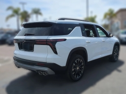 Chevrolet Traverse FWD LT 4dr 2026