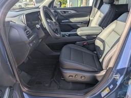 Chevrolet Traverse FWD LT 4dr 2026